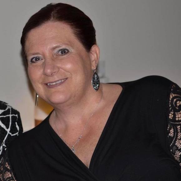 Meet your Posher, Kim - Picture 1 of 1